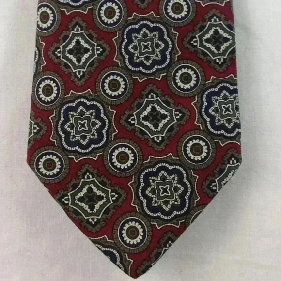 Jose A. Bank Burgundy Silk Tie 58" x 3.5" - Picture 1 of 4